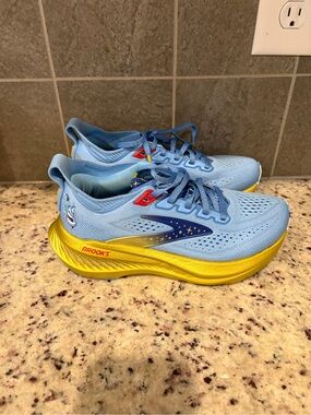 Brooks Women’s Sky Blue and Yellow Running Shoes with Disney Genie size 6